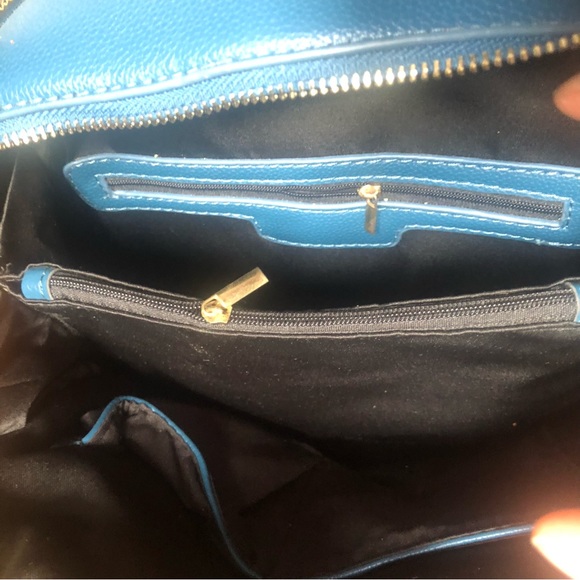 ❤️Blue teal crossbody bag multiple compartments - Picture 8 of 11